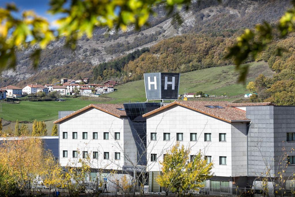 Hotel Plazaola Irurtzun Eksteriør billede
